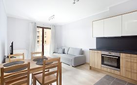 Ms Apartments 4 Seasons V